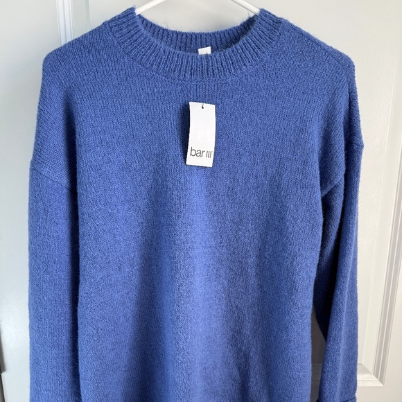 Brand New Bar III super soft, beautiful purple sweater - Picture 1 of 8
